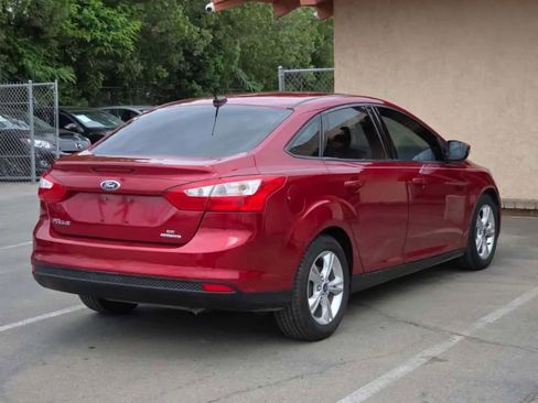 Used 2014 Ford Focus SE image 8