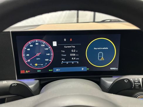 Used 2025 Hyundai Sonata Limited FWD image 28