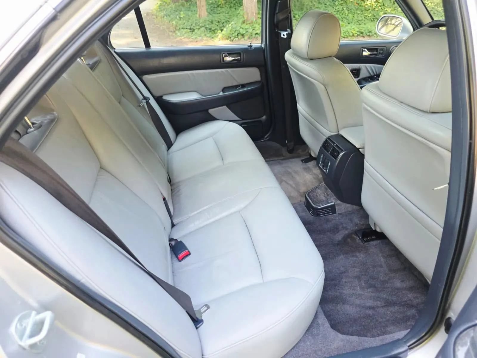 Used 2004 Acura RL FWD image 10