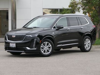 New 2025 Cadillac XT6 Luxury
