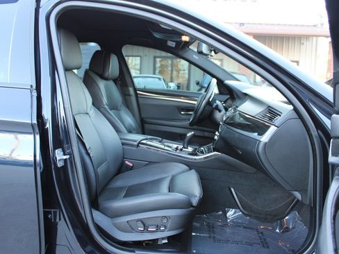 Used 2013 BMW 550i Sedan image 16