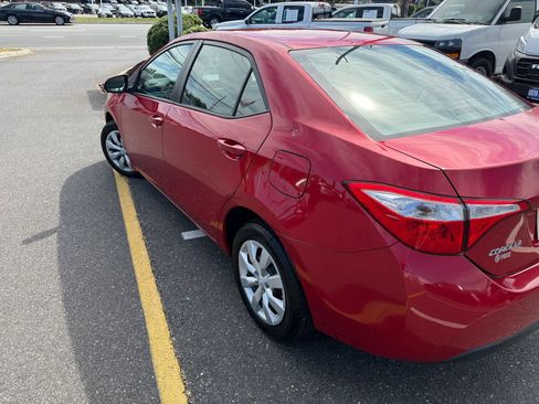 Used 2016 Toyota Corolla LE FWD image 4