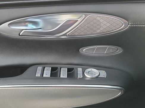 Certified 2024 Genesis GV70 2.5T w/ Select Package image 20