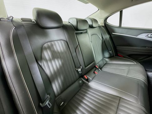 Used 2019 Genesis G70 2.0T Advanced w/ Elite Package image 27