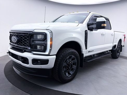 Used 2023 Ford F250 Lariat w/ Lariat Ultimate Package AWD/4WD image 27