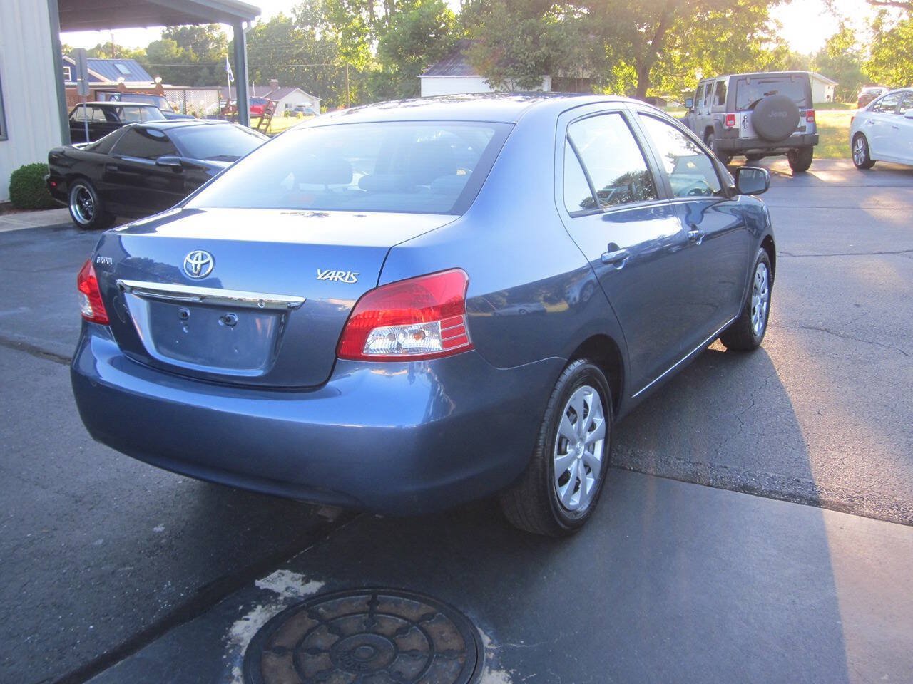 Used 2007 Toyota Yaris S FWD image 6