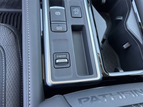 New 2025 Nissan Pathfinder SV w/ Cargo Package image 13