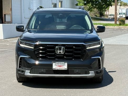 Used 2023 Honda Pilot Elite image 11