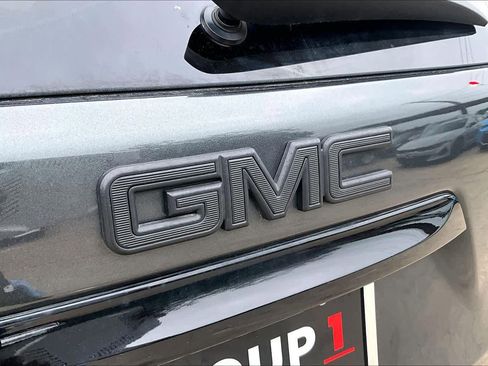 Used 2020 GMC Terrain SLE w/ Driver Convenience Package FWD image 10