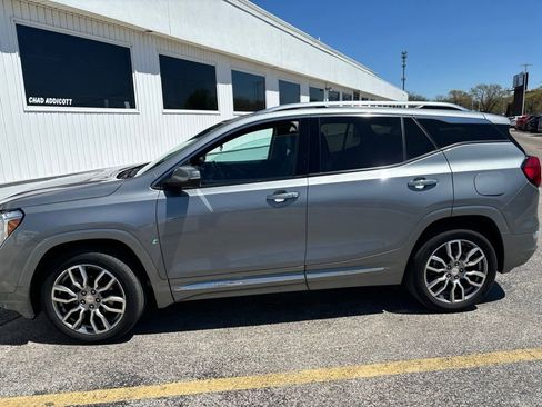 Used 2023 GMC Terrain Denali AWD/4WD image 8