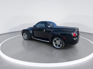 Used 2004 Chevrolet SSR w/ Preferred Equipment Group video 2