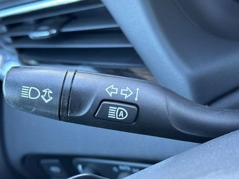 Used 2019 Buick Enclave Avenir w/ Avenir Technology Package image 39