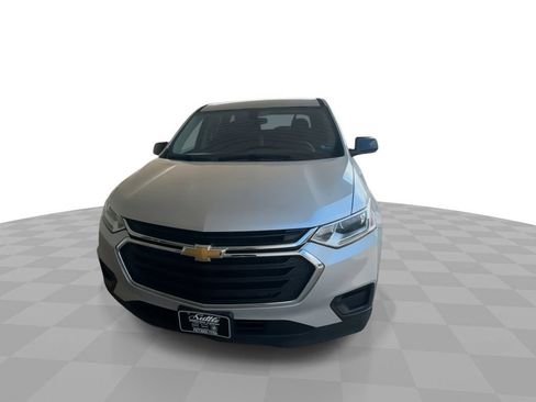Used 2020 Chevrolet Traverse LS FWD image 3
