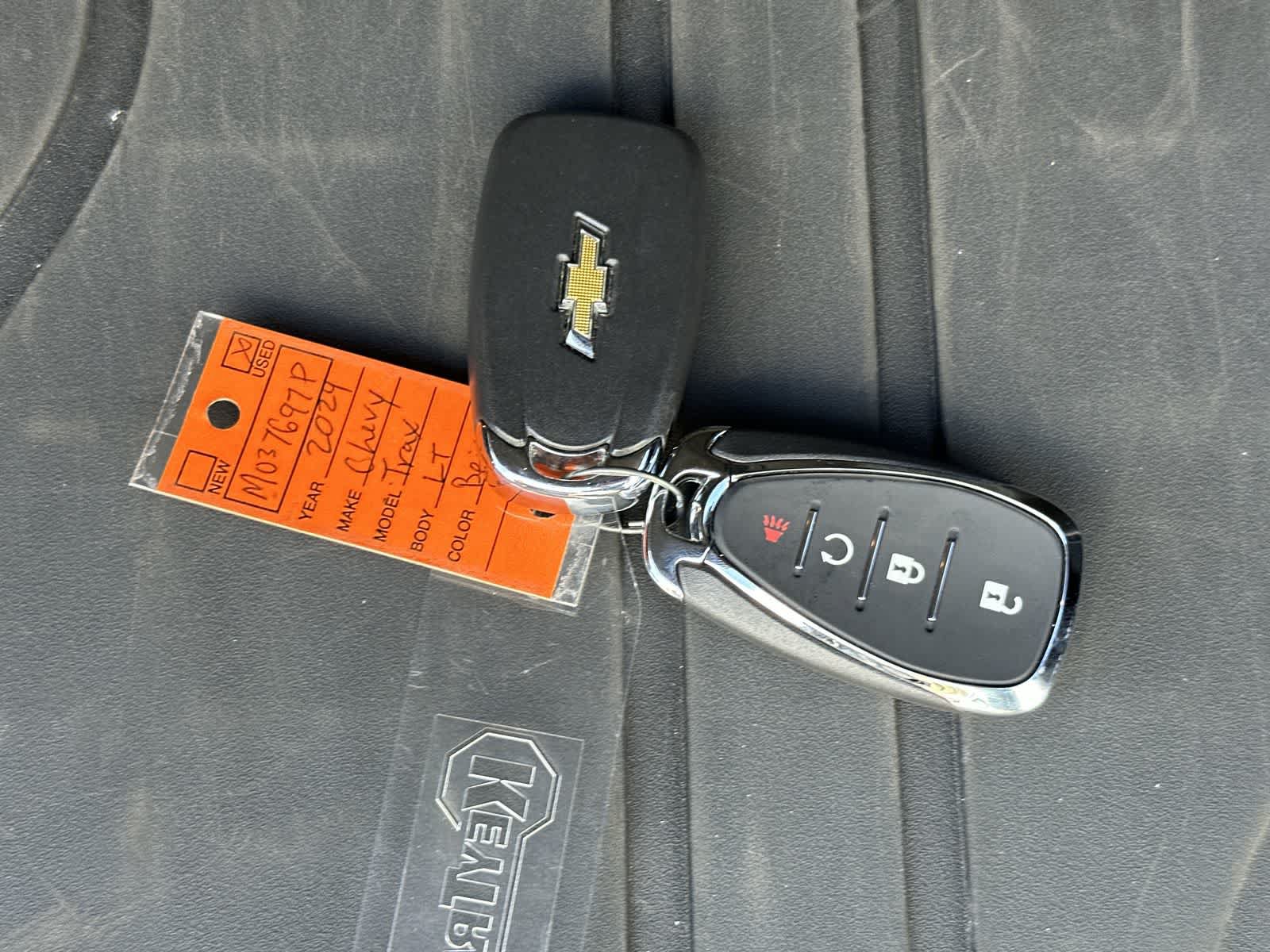 Used 2024 Chevrolet Trax LT w/ Sunroof Package FWD image 25