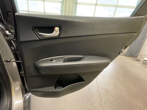 Used 2018 Kia Optima LX image 21