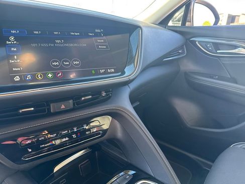 Used 2023 Buick Envision Essence image 21