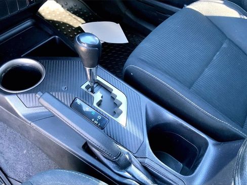 Used 2015 Toyota RAV4 XLE image 17