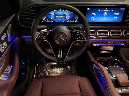 New 2026 Mercedes-Benz GLS 450 4MATIC image 13