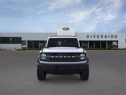 New 2025 Ford Bronco 4-Door image 6