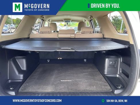 Used 2014 Toyota 4Runner SR5 AWD/4WD image 33