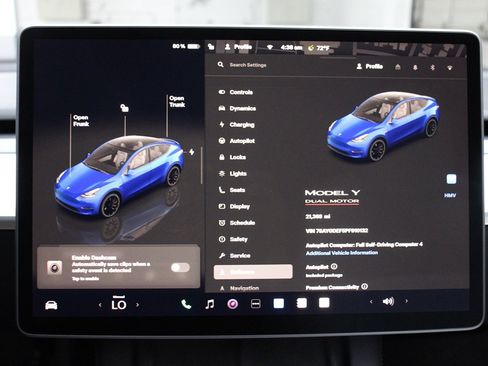 Used 2023 Tesla Model Y Long Range image 8