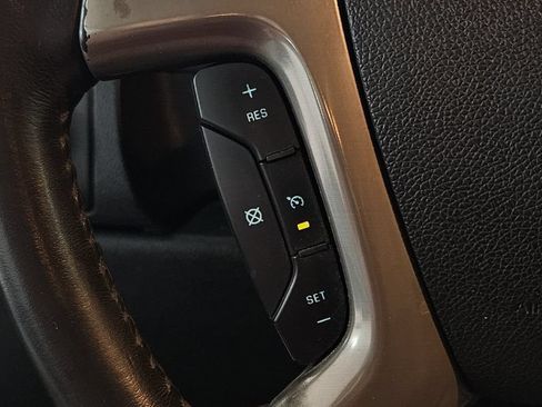 Used 2009 Chevrolet Tahoe LTZ AWD/4WD image 11
