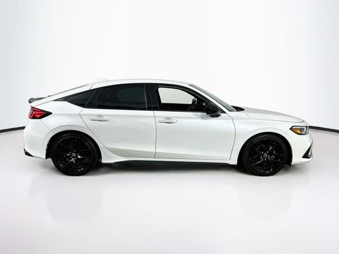 Used 2024 Honda Civic Sport image 4