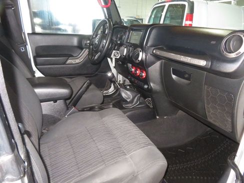 Used 2012 Jeep Wrangler Sport image 29