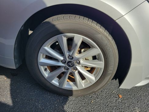 Used 2023 Toyota Corolla XLE FWD image 7