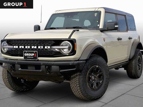 New 2025 Ford Bronco Badlands AWD/4WD image 1