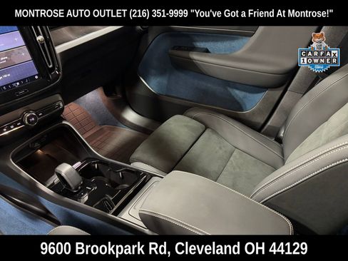 Used 2023 Volvo XC40 Recharge Ultimate w/ Protection Package Premier image 15