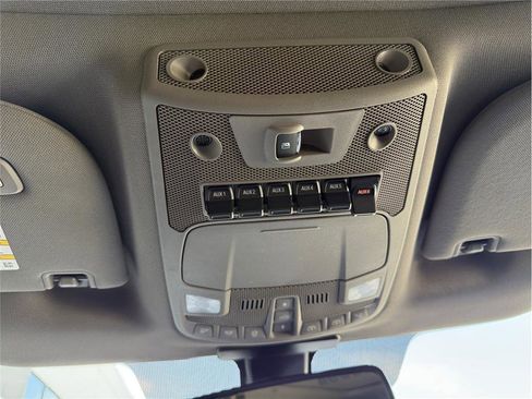 Used 2019 Ford F250 Lariat w/ Lariat Ultimate Package image 24