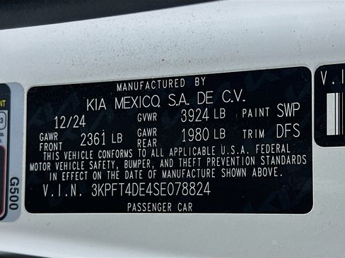 Used 2025 Kia K4 LXS image 12