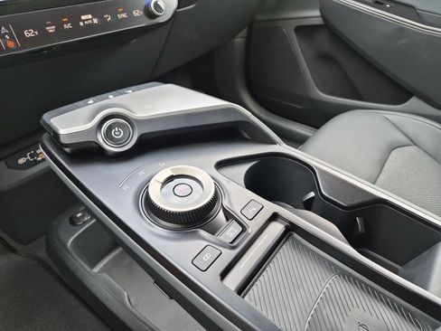 New 2025 Kia EV6 Light w/ Light LR Technology Package AWD/4WD image 24