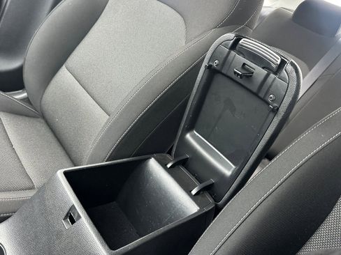 Used 2023 Kia Forte LXS w/ LXS Technology Package image 30