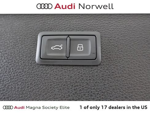 Used 2023 Audi Q5 2.0T Premium w/ Convenience Package AWD/4WD image 16
