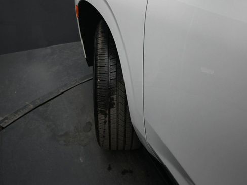 Used 2023 Cadillac Escalade Sport Platinum w/ LPO, ONYX Package image 5