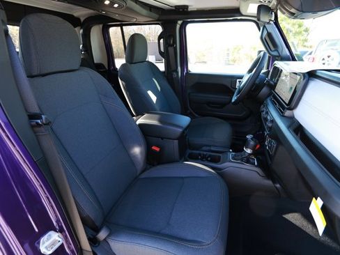 New 2026 Jeep Gladiator Sport image 25