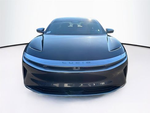 Used 2023 Lucid Air Grand Touring image 2