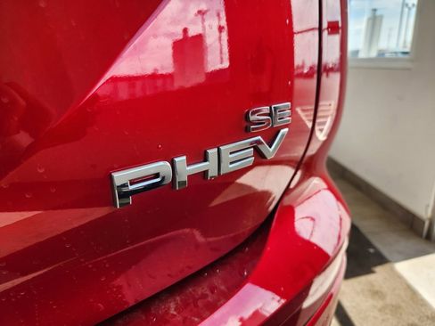 Used 2025 Mitsubishi Outlander SE image 9