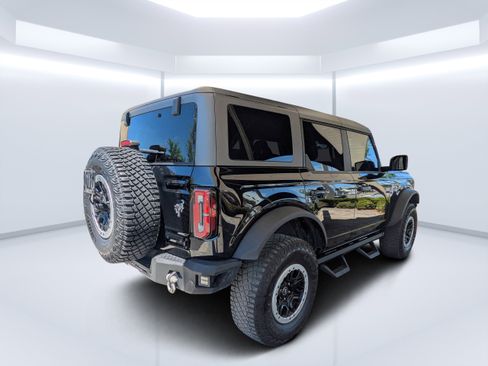 Used 2024 Ford Bronco Outer Banks w/ Sasquatch Package AWD/4WD image 3