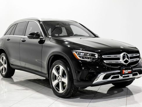 Used 2022 Mercedes-Benz GLC 300 image 3