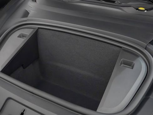 Certified 2025 Porsche Taycan image 15