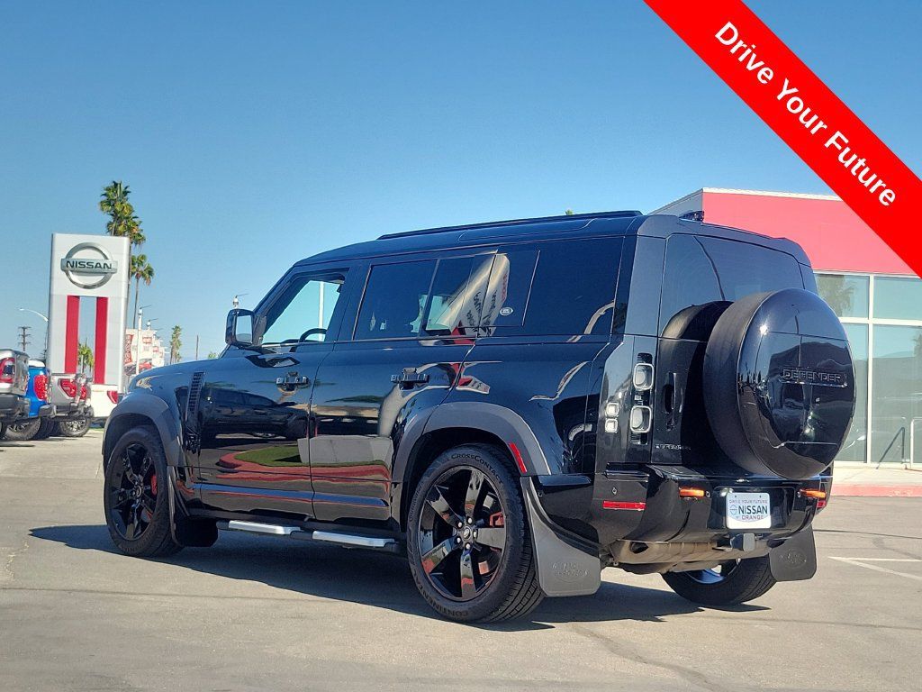 Used 2023 Land Rover Defender 110 X AWD/4WD image 2
