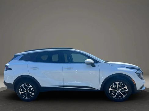 Used 2023 Kia Sportage EX w/ EX Premium Package AWD/4WD image 4