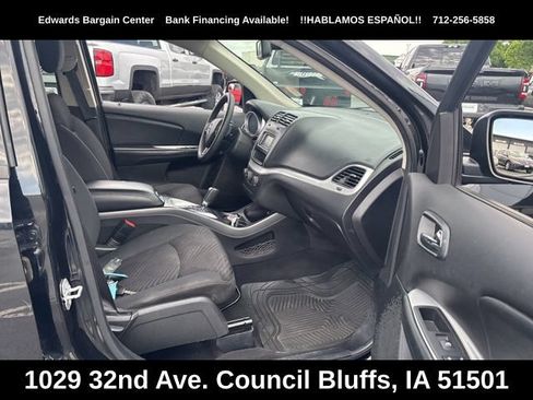 Used 2018 Dodge Journey SE FWD image 10