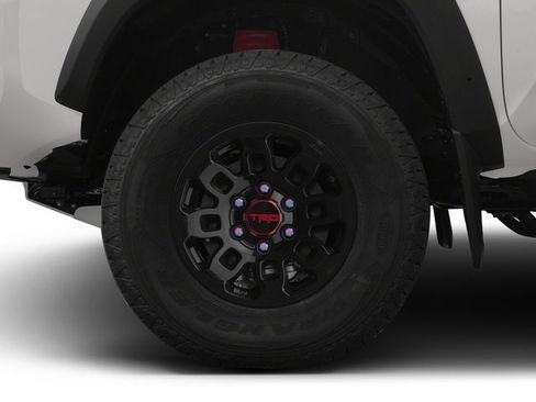 Used 2017 Toyota Tacoma TRD Off-Road AWD/4WD image 14
