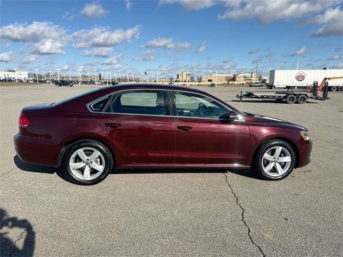 Used 2014 Volkswagen Passat 1.8T SE image 14