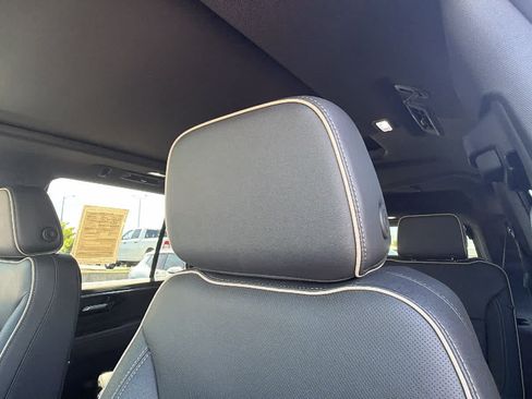 Certified 2026 Chevrolet Tahoe Premier AWD/4WD image 11