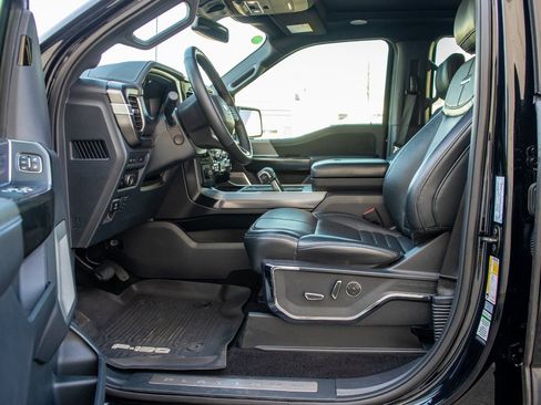 Used 2024 Ford F150 Platinum image 35